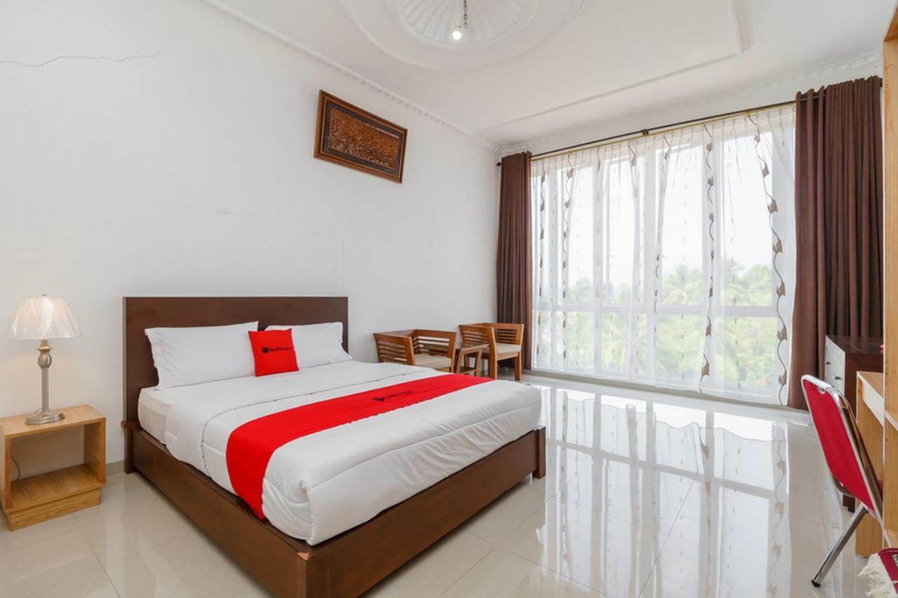 RedDoorz Syariah near Lahat Station Bagian luar foto